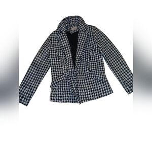 Skies Are Blue Black & White Houndstooth Blazer